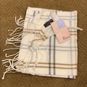 NWT bad & company plaid scarf